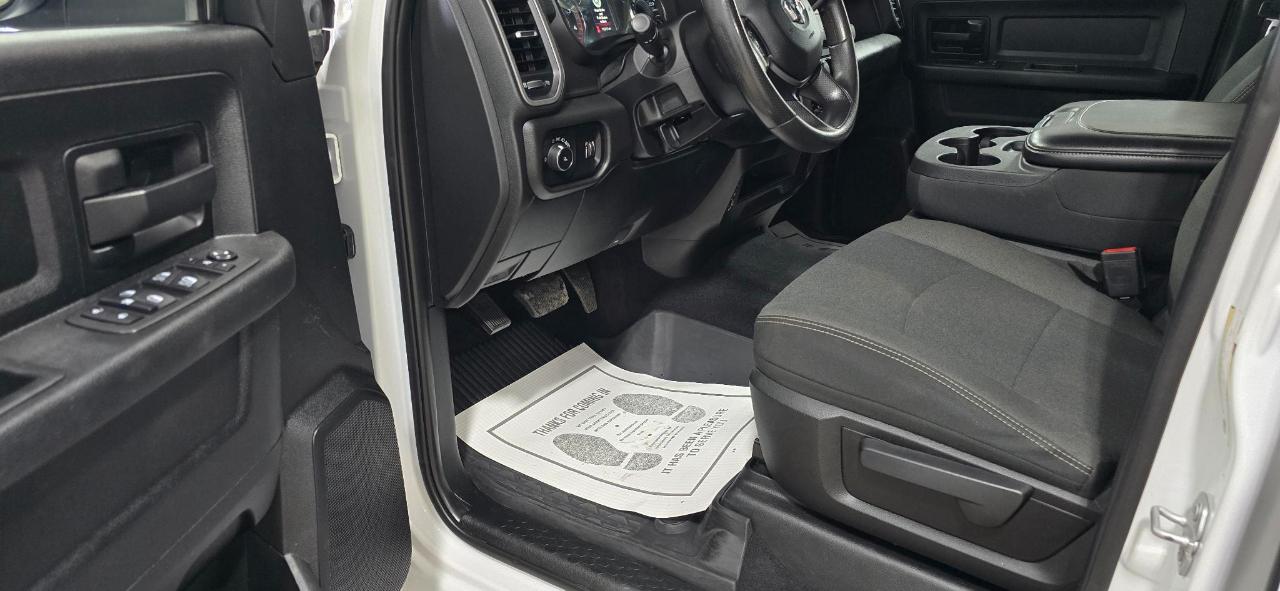 RAM 2500 Tradesman Crew Cab SWB 4WD 2021