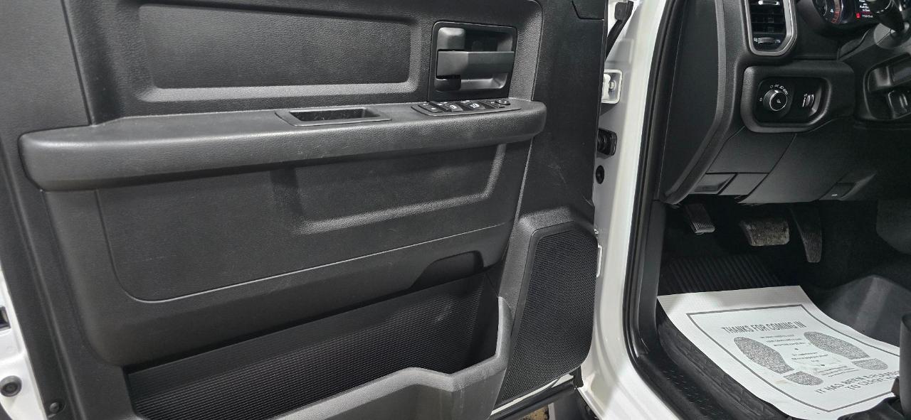 RAM 2500 Tradesman Crew Cab SWB 4WD 2021