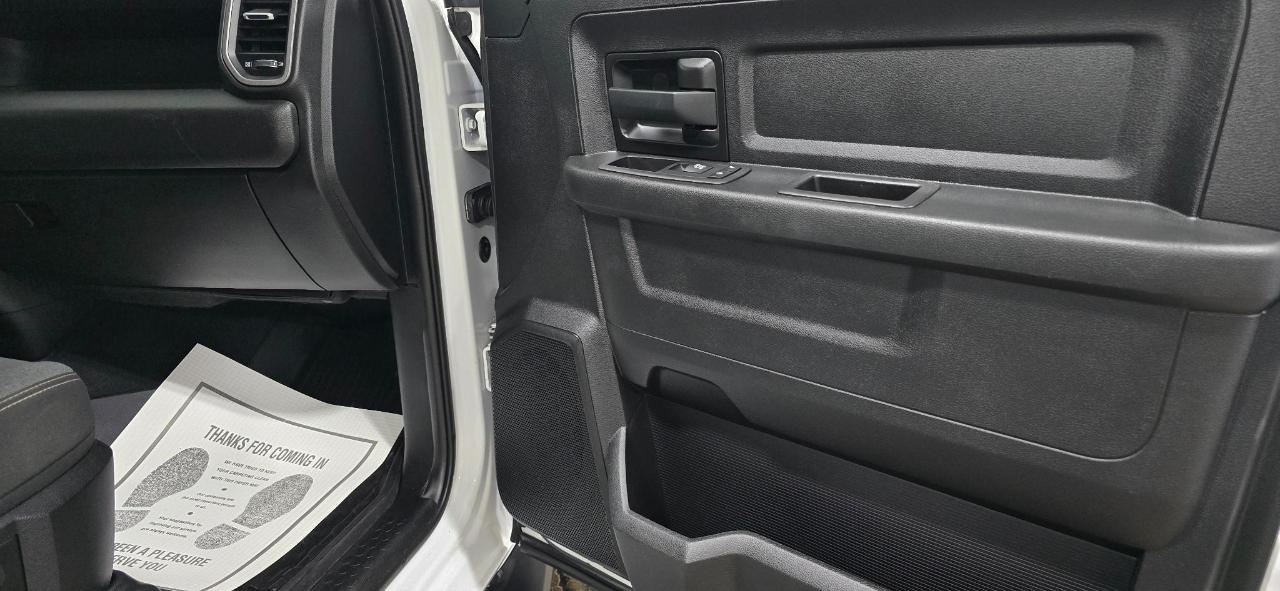 RAM 2500 Tradesman Crew Cab SWB 4WD 2021