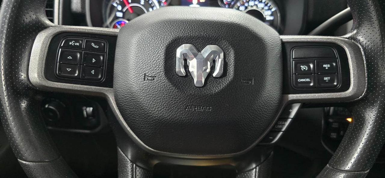 RAM 2500 Tradesman Crew Cab SWB 4WD 2021