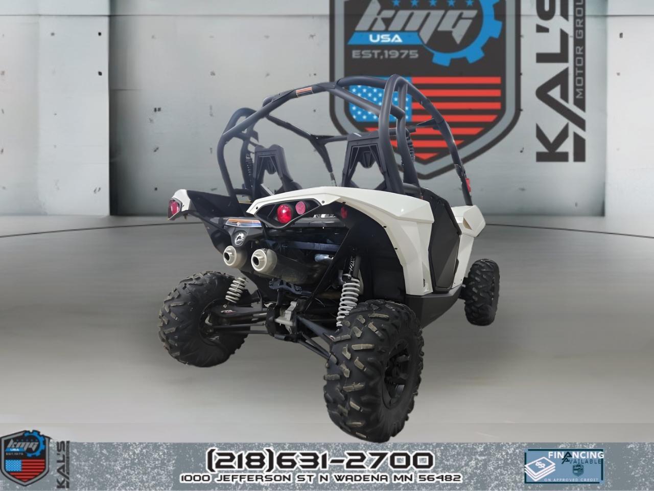 Can-Am Maverick 1000R  2016