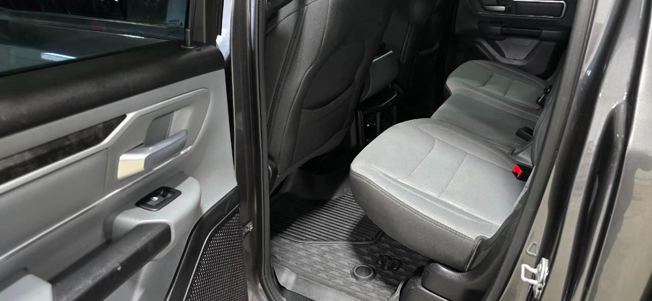 RAM 1500 Big Horn Quad Cab 4WD 2022