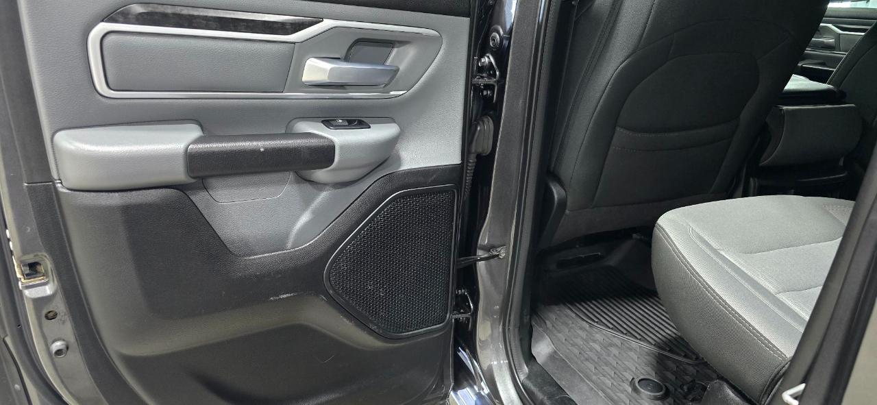 RAM 1500 Big Horn Quad Cab 4WD 2022