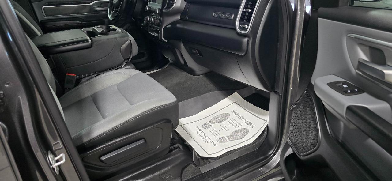 RAM 1500 Big Horn Quad Cab 4WD 2022