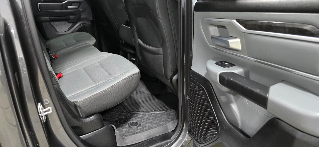 RAM 1500 Big Horn Quad Cab 4WD 2022