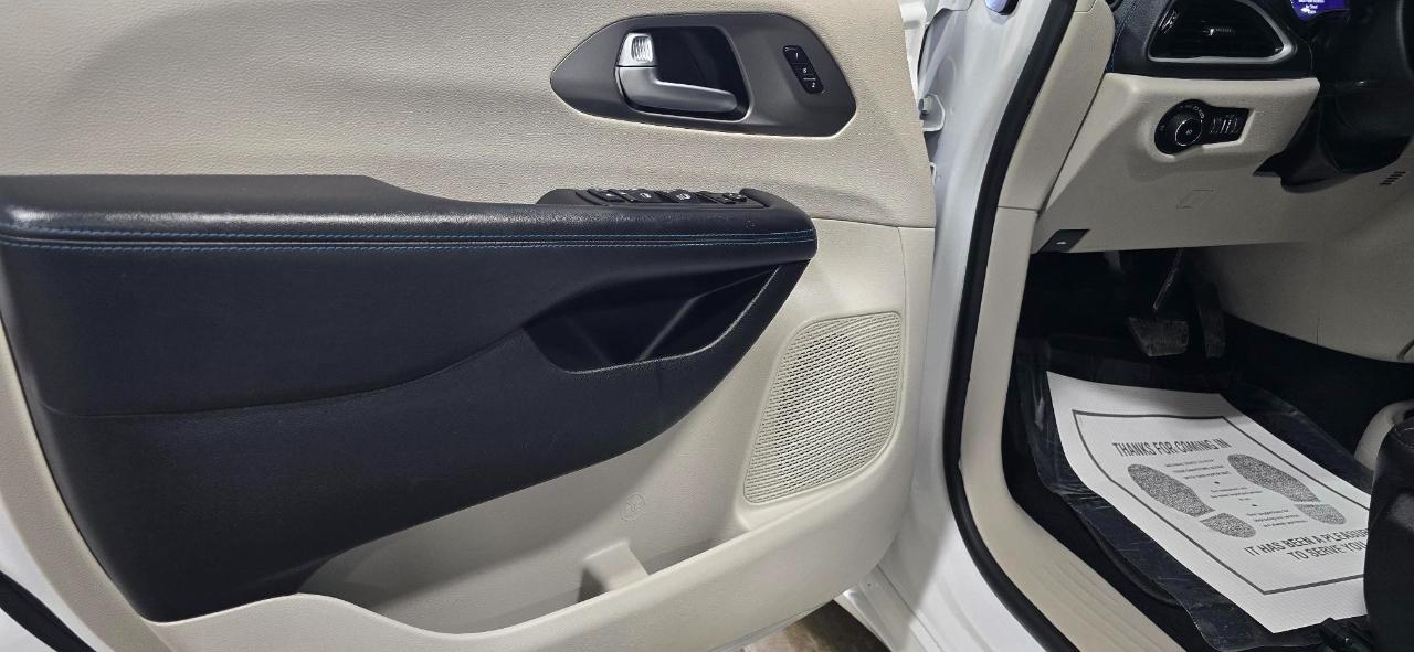 Chrysler Pacifica Touring-L 2021