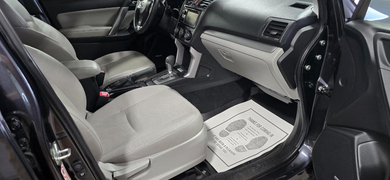 Subaru Forester 2.5i Touring 2014