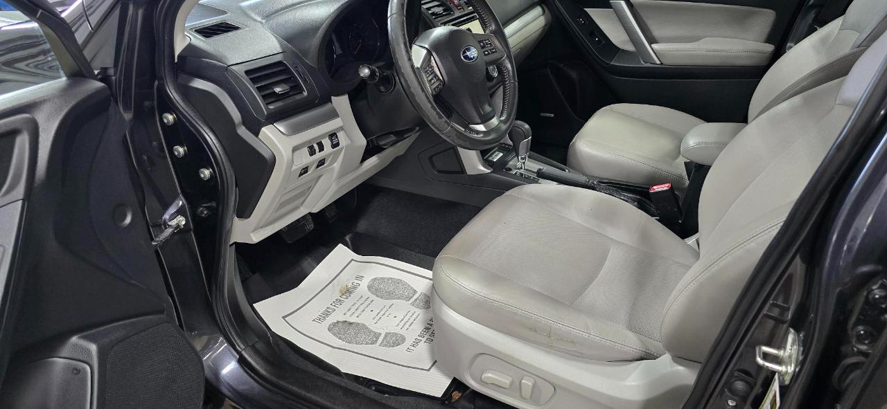 Subaru Forester 2.5i Touring 2014