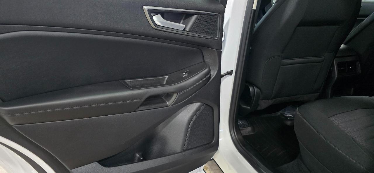 Ford Edge SE AWD 2021