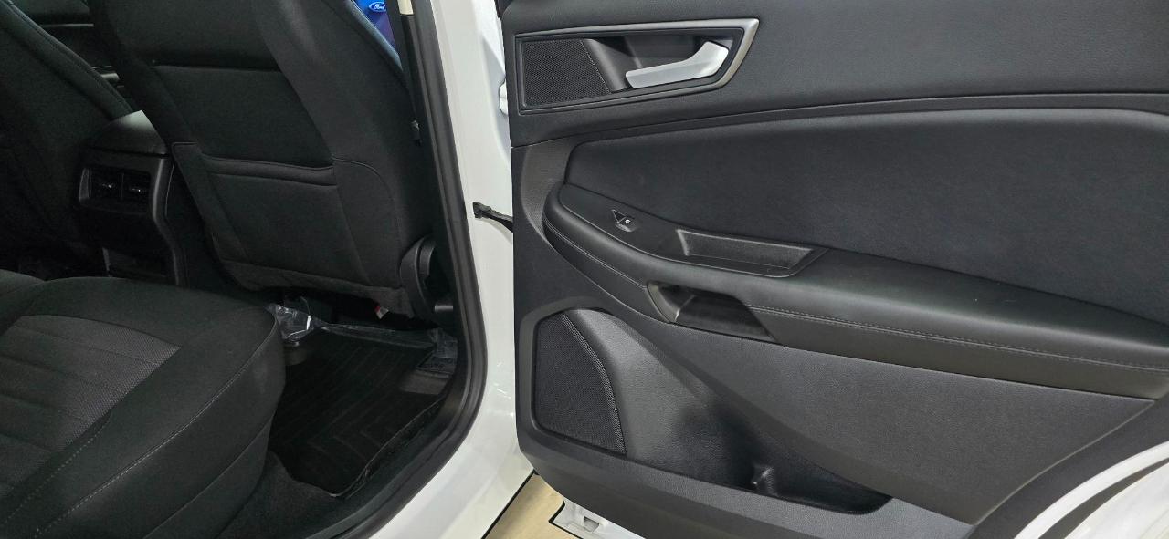 Ford Edge SE AWD 2021