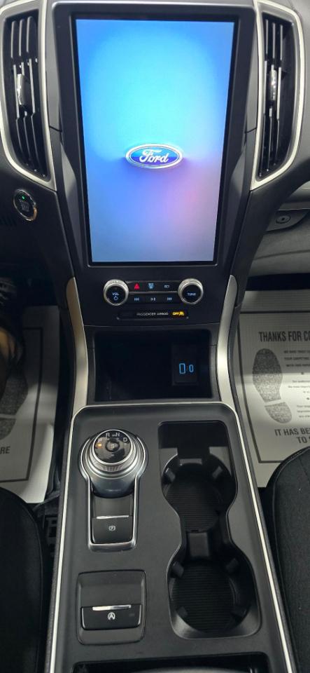 Ford Edge SE AWD 2021