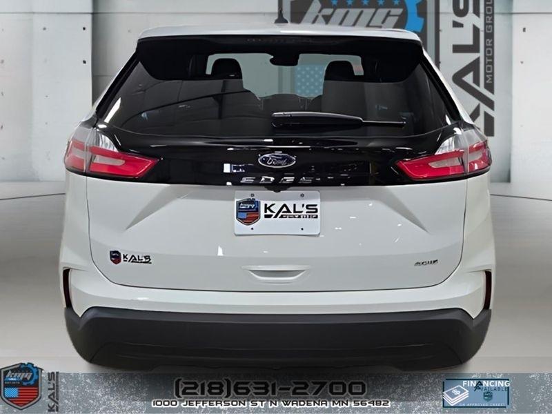 Ford Edge SE AWD 2021