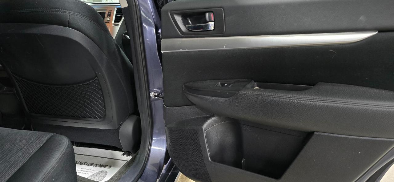 Subaru Outback 2.5i Premium 2014