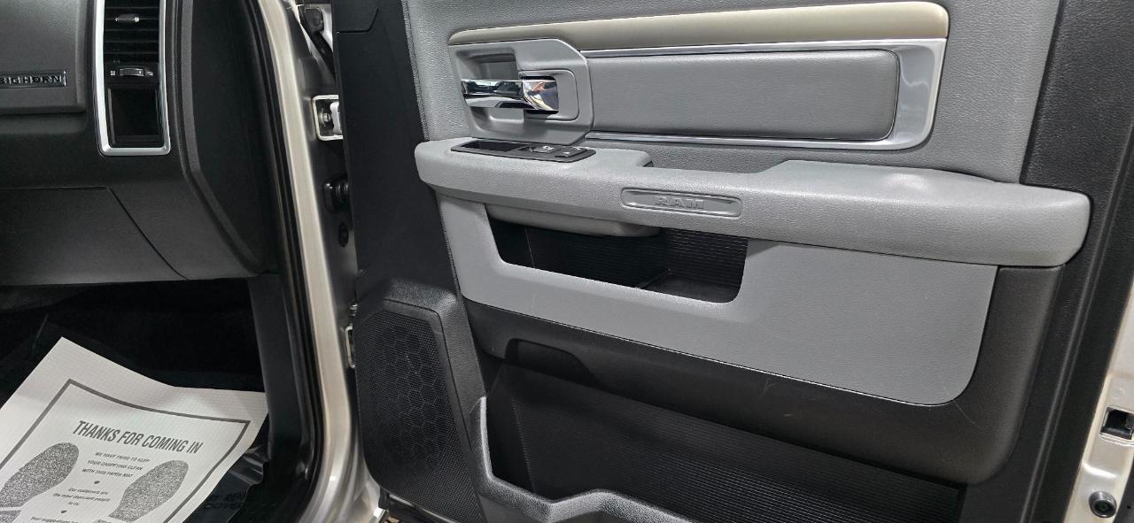 RAM 2500 SLT Crew Cab SWB 4WD 2016