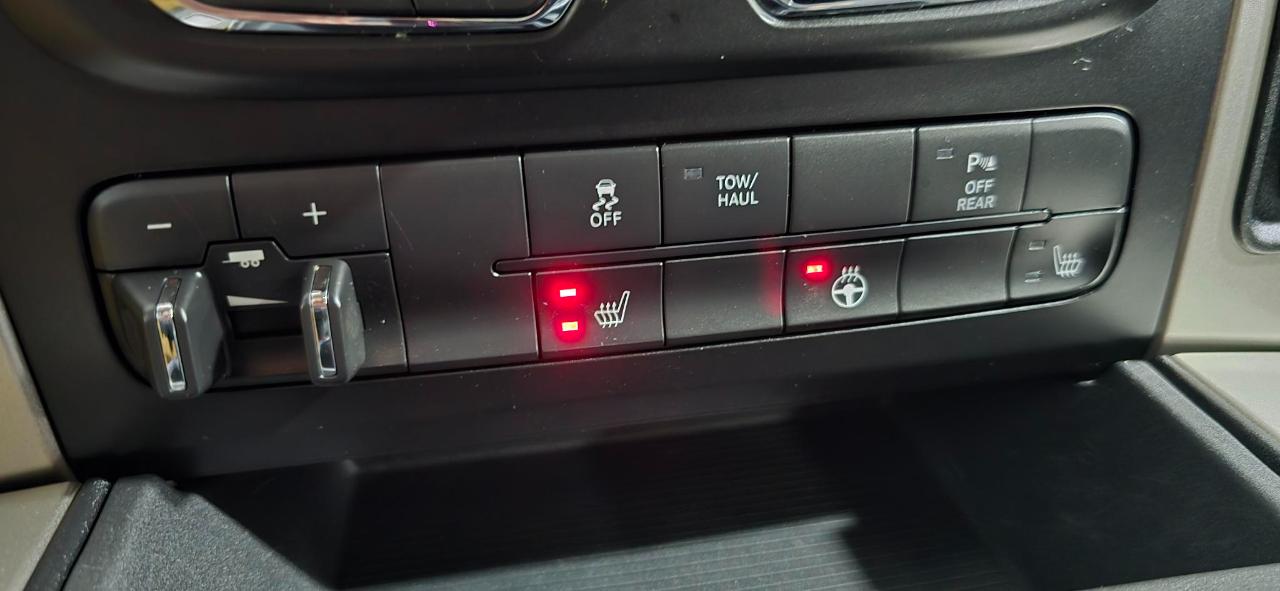 RAM 2500 SLT Crew Cab SWB 4WD 2016