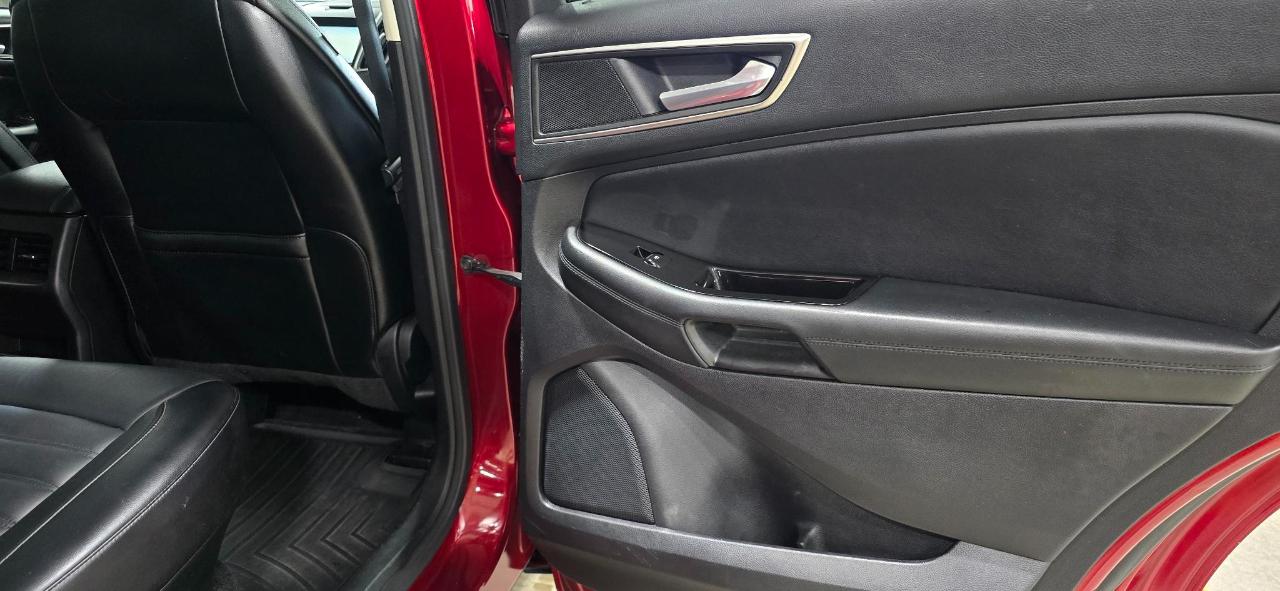 Ford Edge SEL FWD 2015