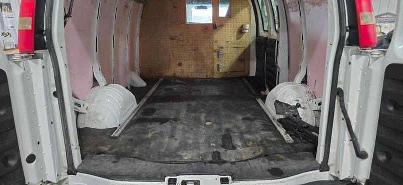 Chevrolet Express 3500 Cargo 2009