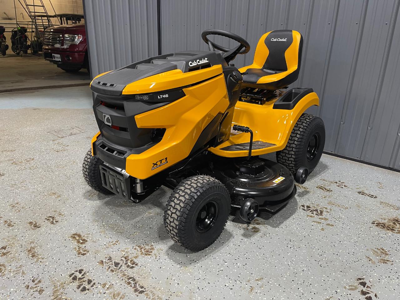 Cub Cadet XT1 LT46  2026