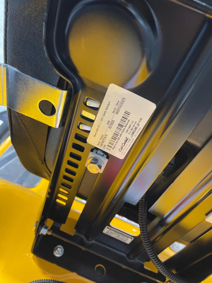 Cub Cadet XT1 LT46  2026