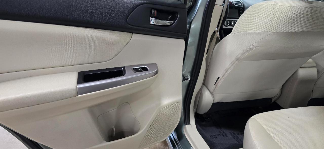 Subaru Impreza 2.0i Premium PZEV 4-Door 2015