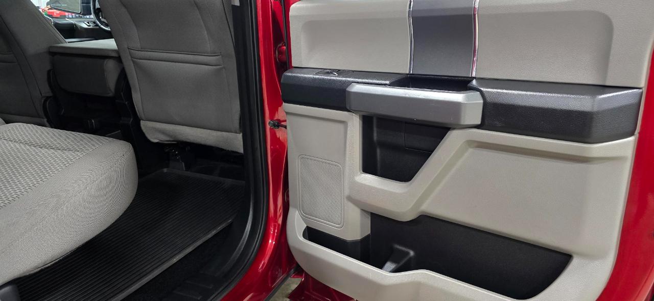 Ford F-150 XLT SuperCrew Short Box 4WD 2017