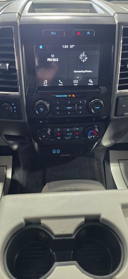 Ford F-150 XLT SuperCrew Short Box 4WD 2017