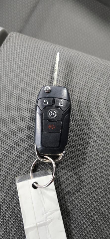 Ford F-150 XLT SuperCrew Short Box 4WD 2017