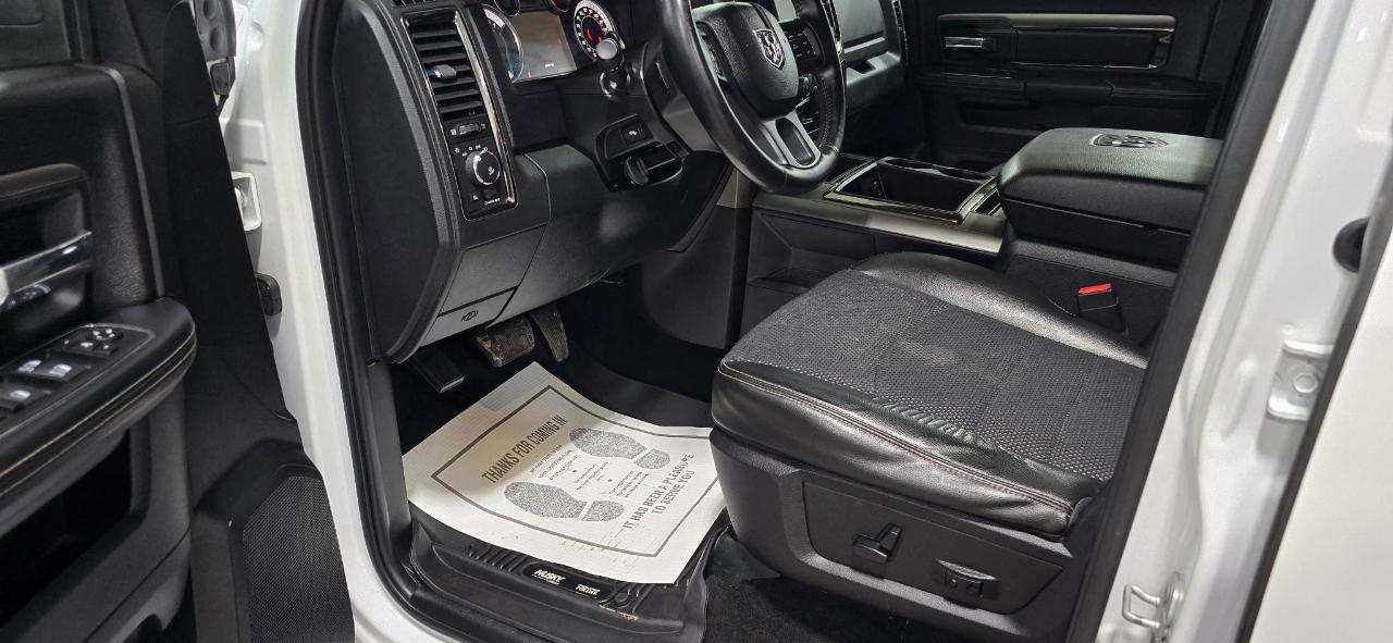 RAM 1500 Sport Crew Cab SWB 4WD 2015