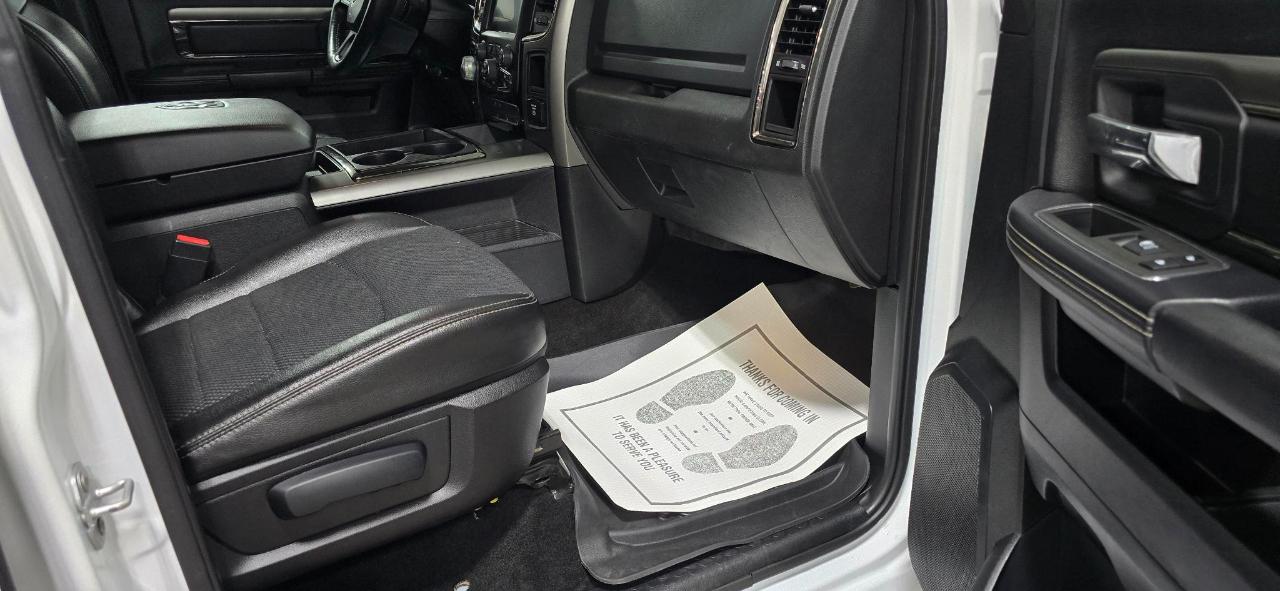 RAM 1500 Sport Crew Cab SWB 4WD 2015