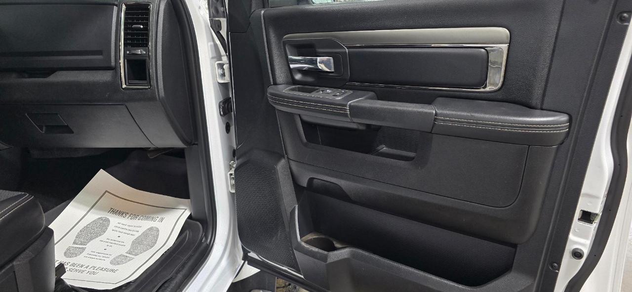 RAM 1500 Sport Crew Cab SWB 4WD 2015