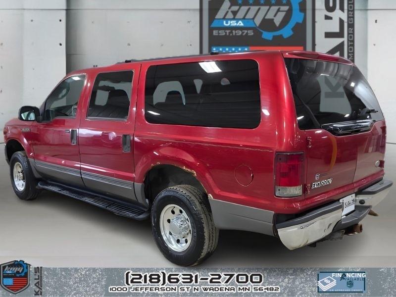 Ford Excursion XLT 5.4L 4WD 2004