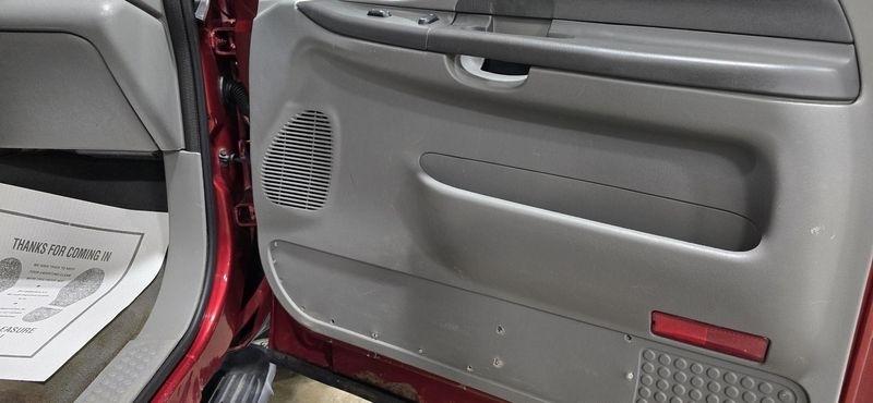 Ford Excursion XLT 5.4L 4WD 2004