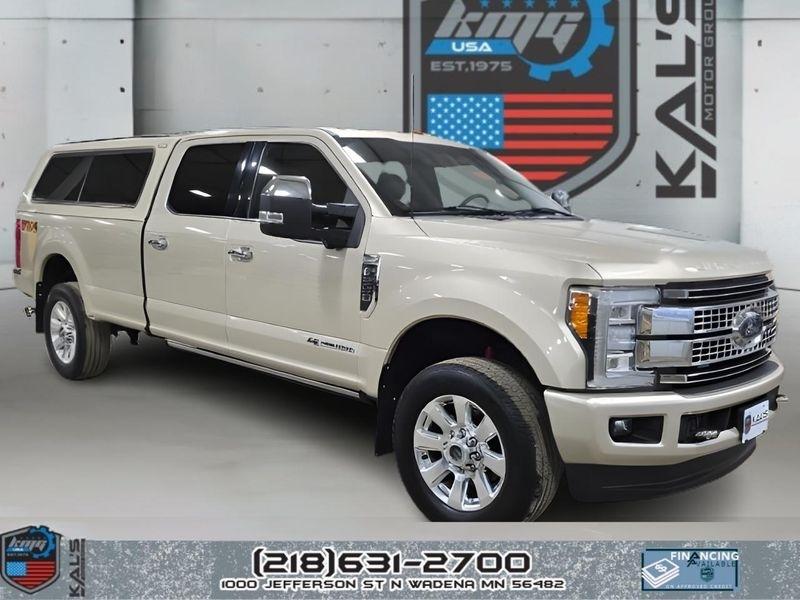 Ford F-250 SD Platinum Crew Cab Long Bed 4WD 2017