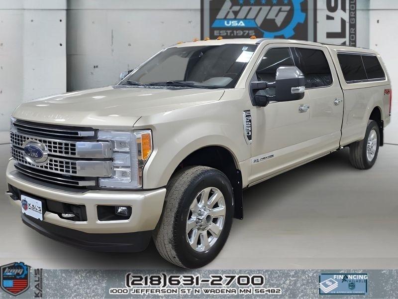 Ford F-250 SD Platinum Crew Cab Long Bed 4WD 2017