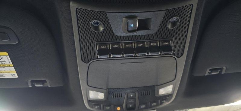 Ford F-250 SD Platinum Crew Cab Long Bed 4WD 2017