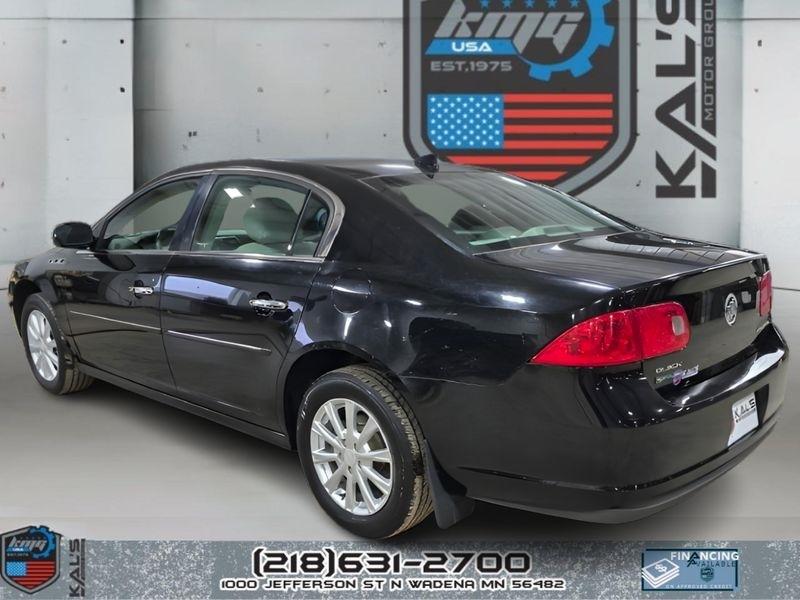 Buick Lucerne CX 2011