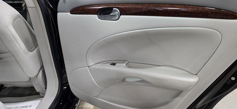 Buick Lucerne CX 2011