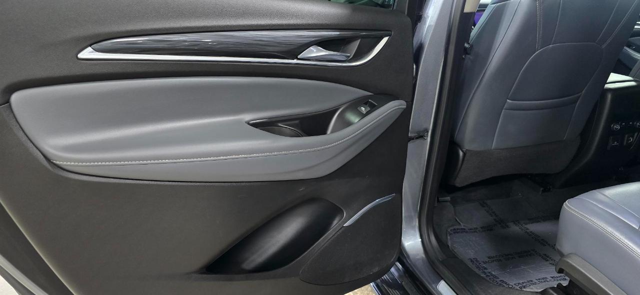 Buick Enclave Essence AWD 2021