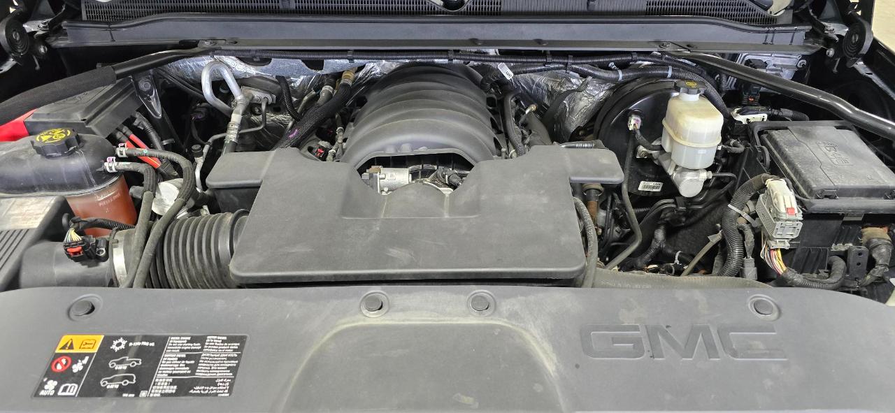 GMC Yukon Denali XL 4WD 2015