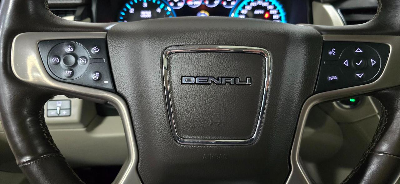 GMC Yukon Denali 4WD 2017
