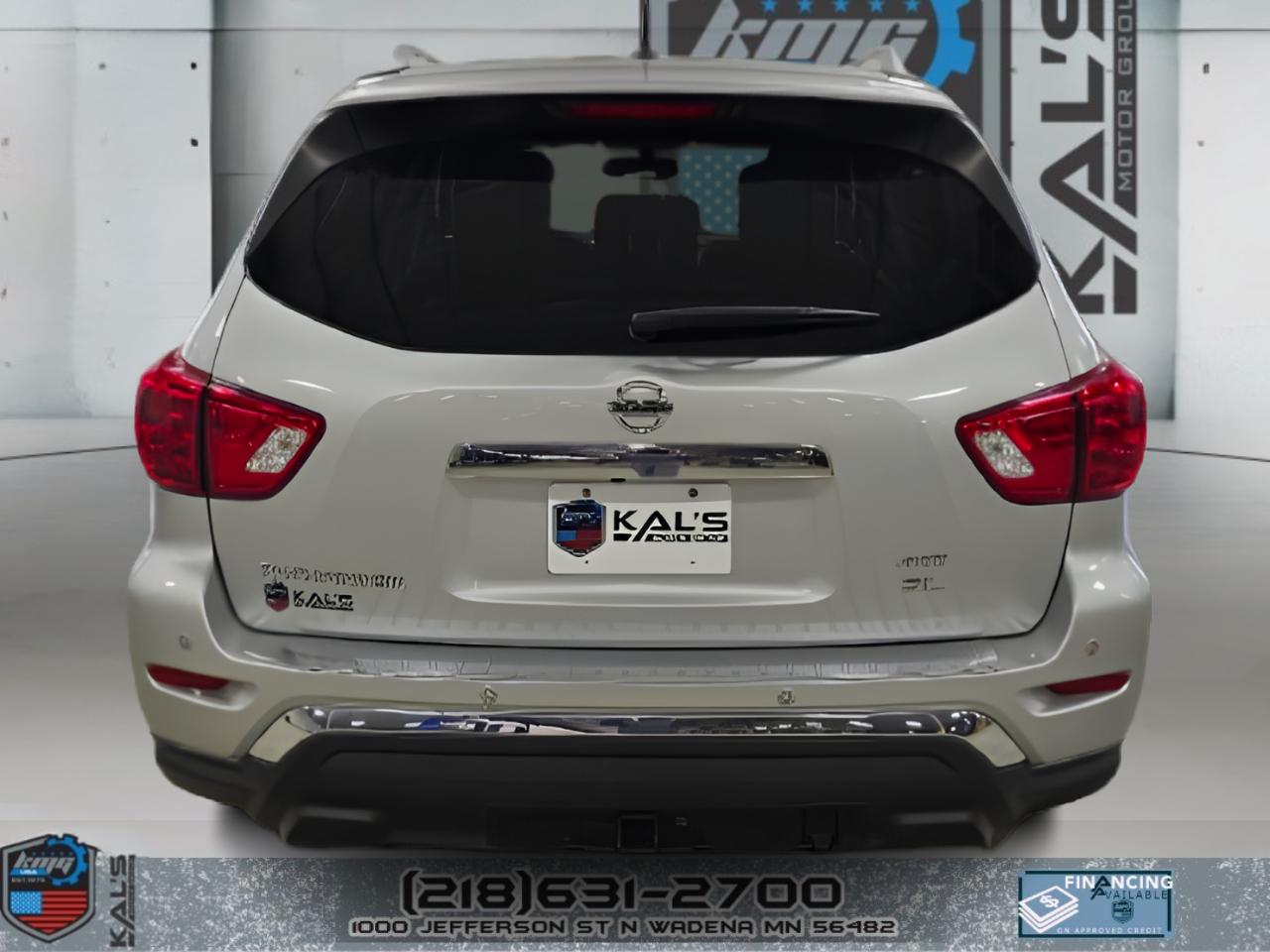 Nissan Pathfinder Platinum 4WD 2017