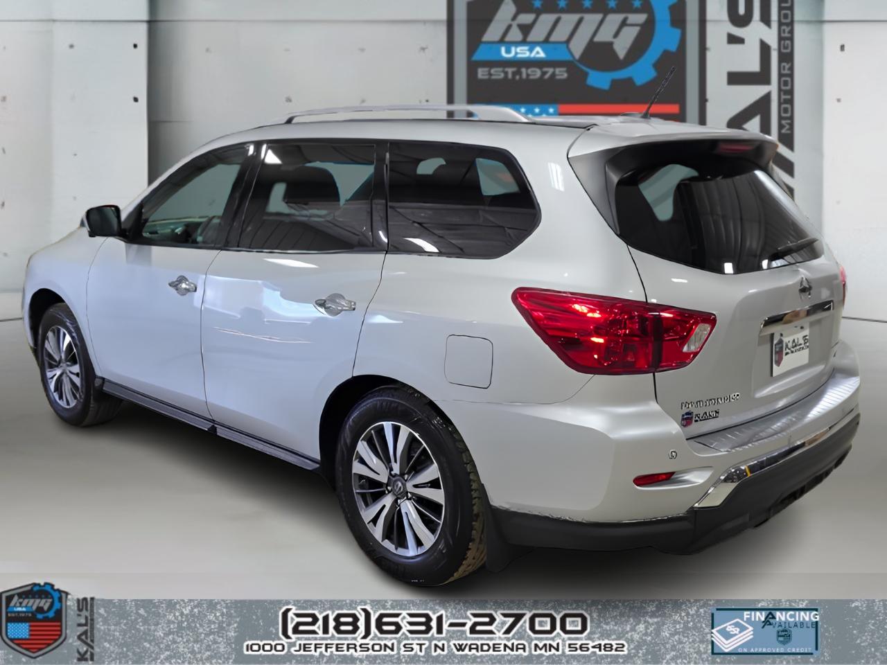 Nissan Pathfinder Platinum 4WD 2017
