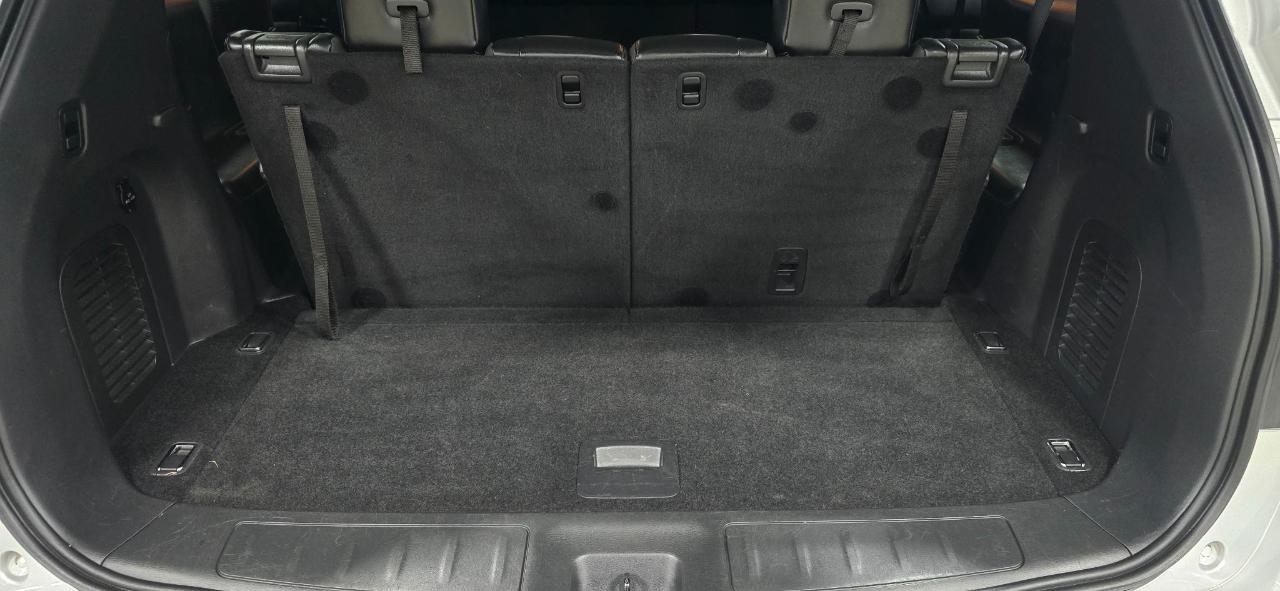 Nissan Pathfinder Platinum 4WD 2017