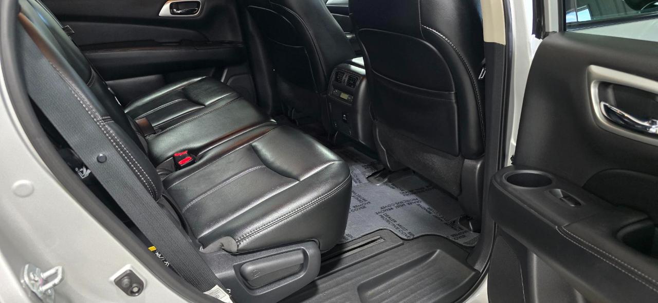 Nissan Pathfinder Platinum 4WD 2017