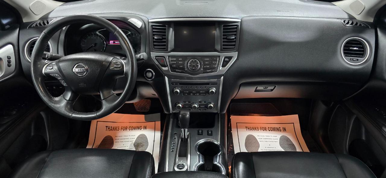 Nissan Pathfinder Platinum 4WD 2017
