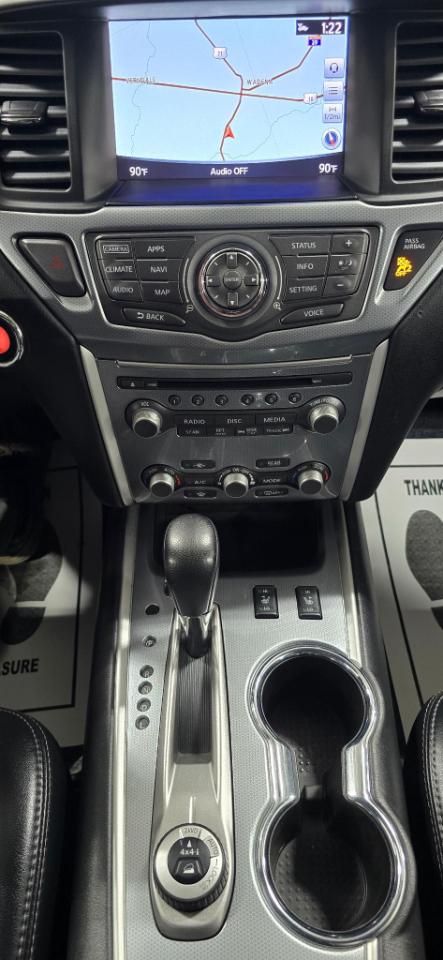 Nissan Pathfinder Platinum 4WD 2017