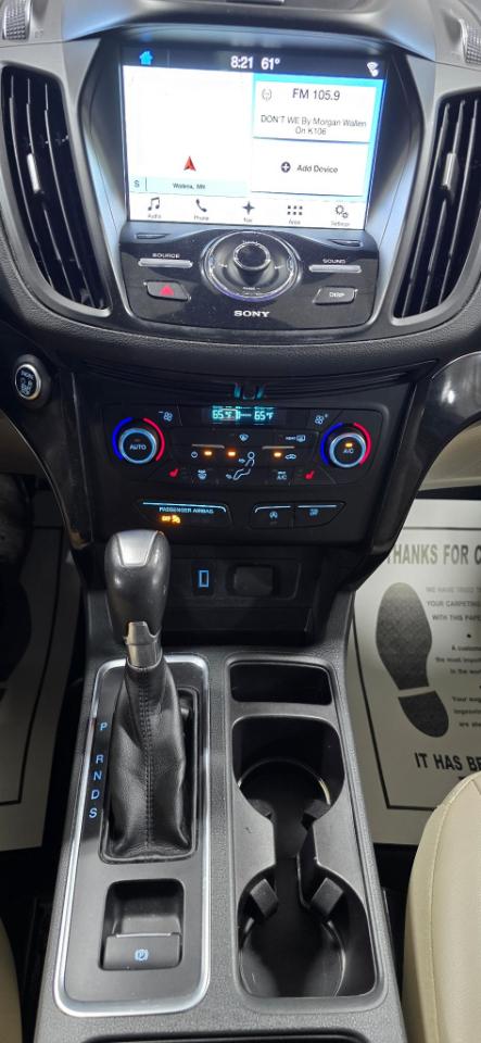 Ford Escape Titanium 4WD 2017