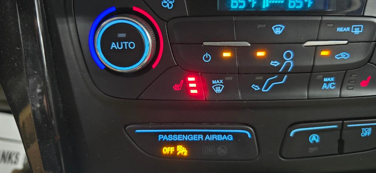Ford Escape Titanium 4WD 2017