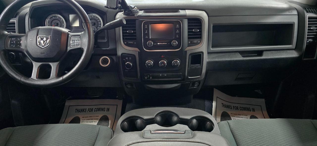 RAM 1500 Tradesman Quad Cab 4WD 2014