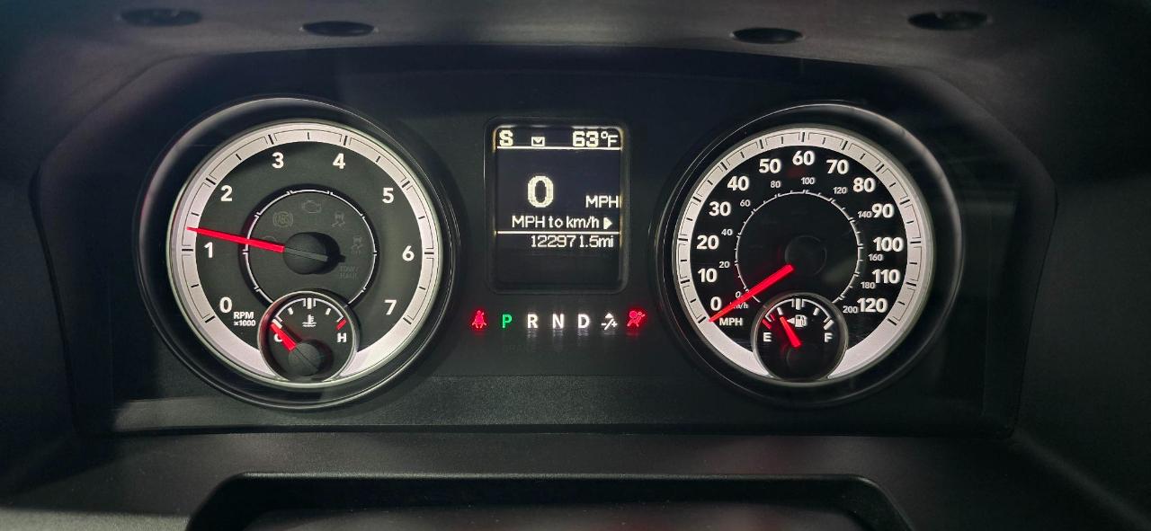 RAM 1500 Tradesman Quad Cab 4WD 2014